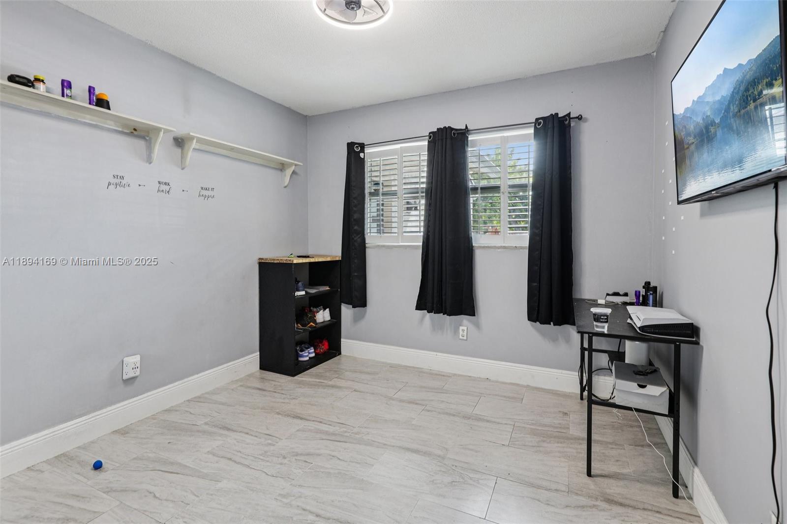 WELLEBY UNIT 1 - Residential