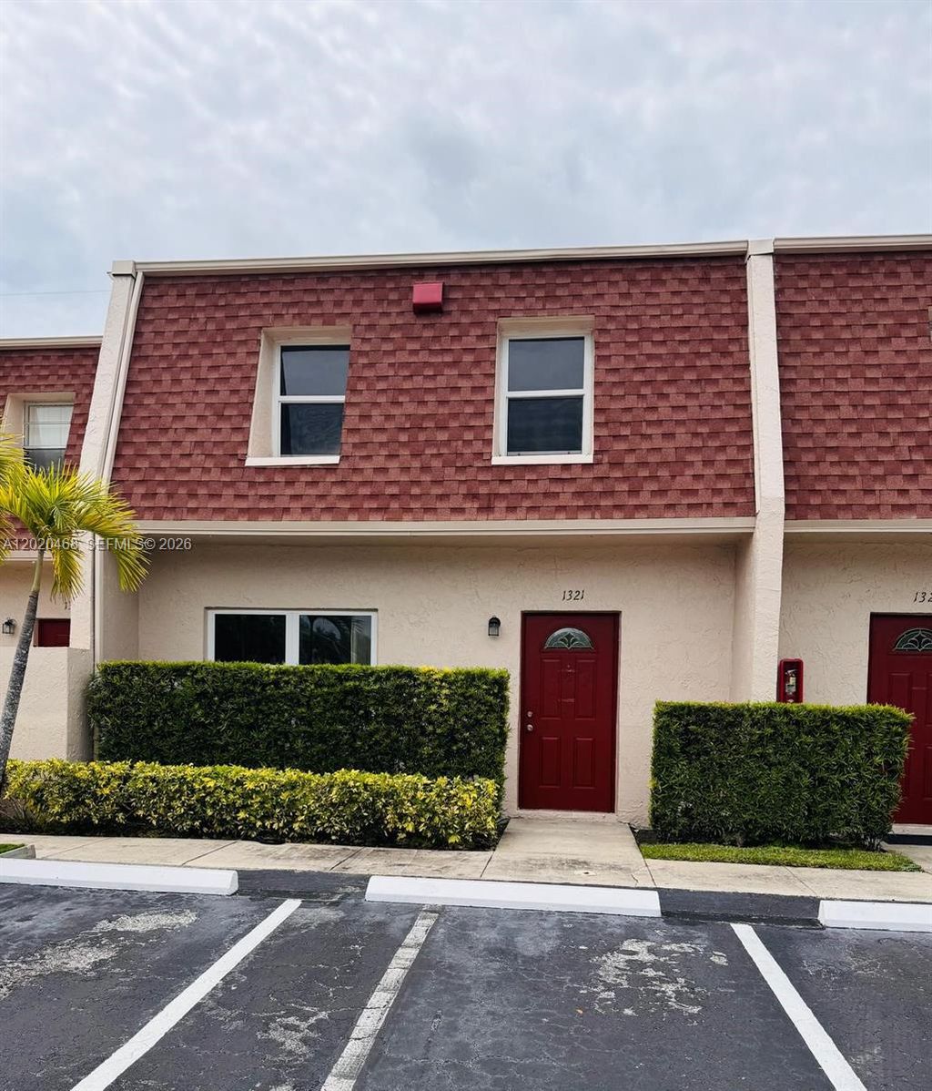 Photo of 1321 Partridge Close #60, Pompano Beach, FL 33064 (MLS # A12020468)