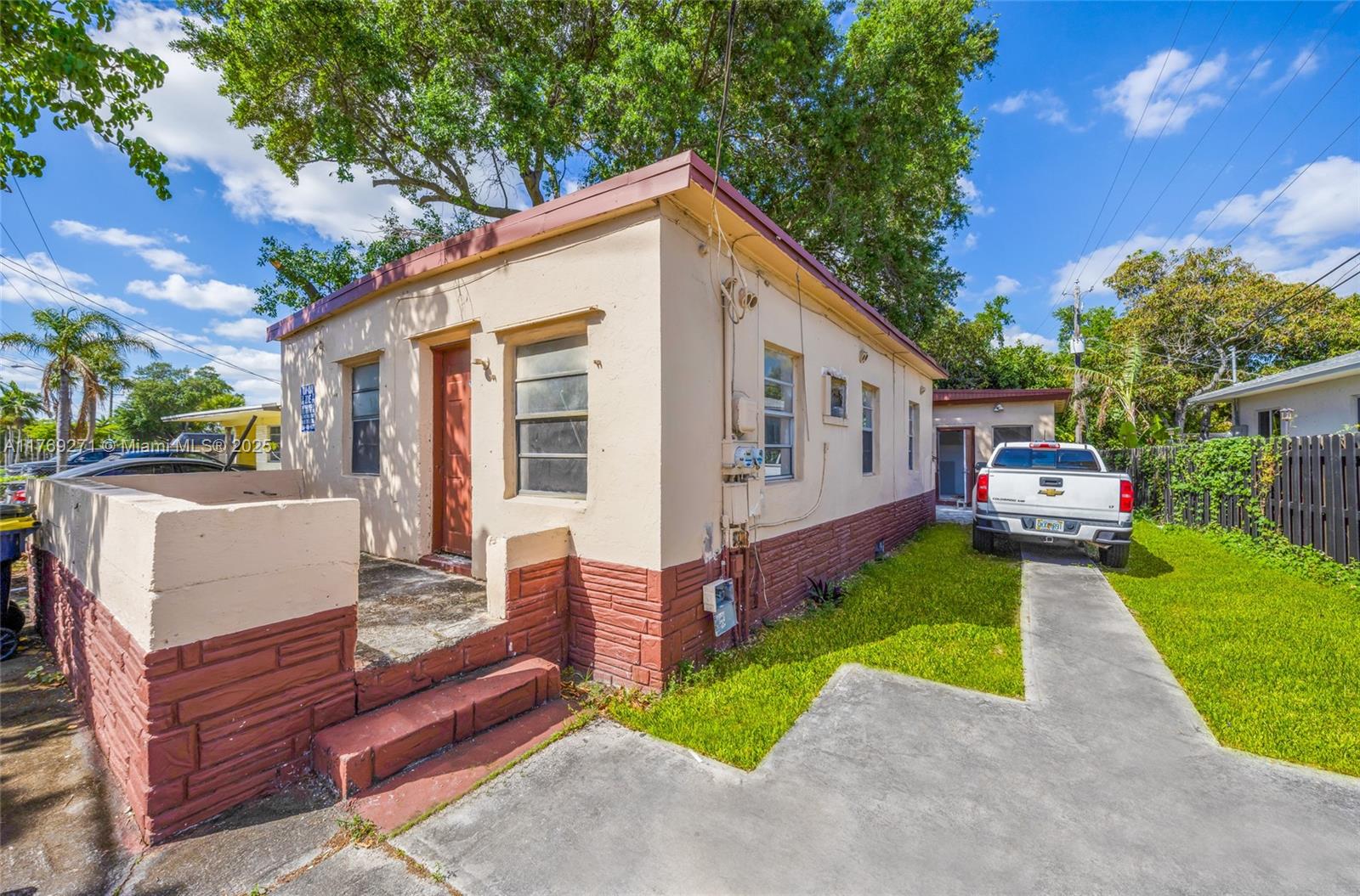 Great investment opportunity in Dania Beach! This duplex features a 2-bedroom, 1-bath unit along with a detached studio on the second unit, offering flexibility for rental income or multi-generational living. Located in a prime area near beaches, dining, and major highways, this property is ready for your personal touch or tenant placement. Don't miss out on this versatile income-producing opportunity!