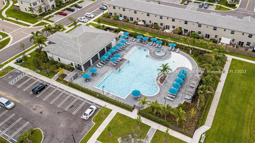 Built in 2022, this beautifully maintained townhome is located in The Riviera by Lennar, a gated community in
Homestead. The 3-bedroom, 2.5-bath residence features a spacious open-concept layout, a modern kitchen with
stainless steel appliances, and a private backyard ideal for outdoor enjoyment. Upstairs, the home offers a
wellappointed primary suite with walk-in closet and en-suite bath, along with two additional bedrooms and a full
bathroom. Additional features include an upstairs laundry area and assigned parking. The community offers
wellkept common areas and convenient access to major highways, shopping, dining, and parks. Schedule your
private showing today!