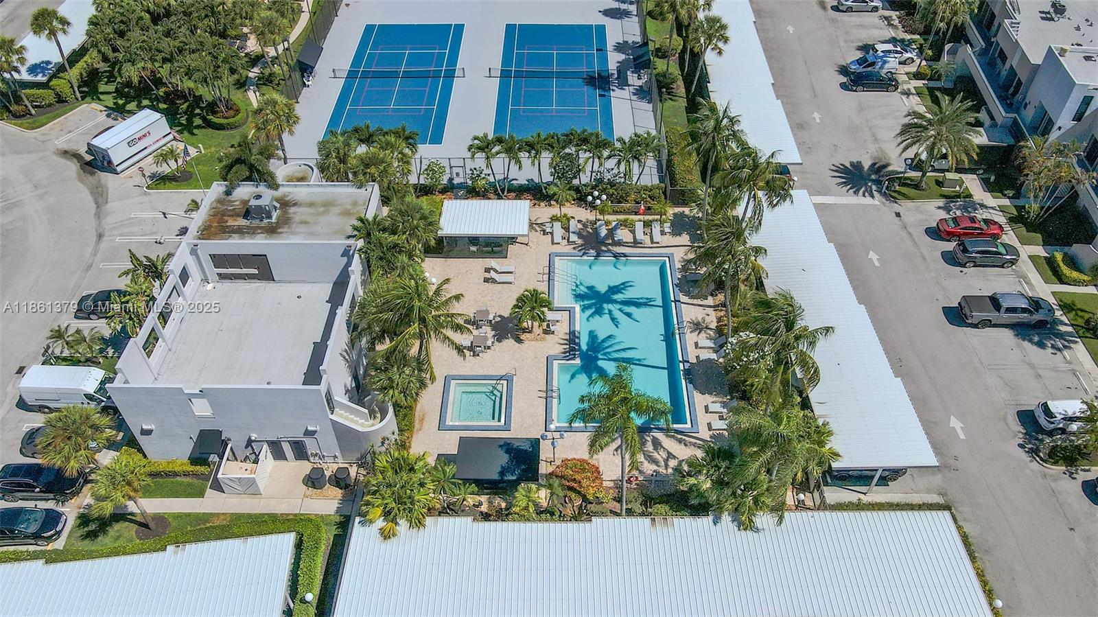 NOBEL POINT CONDO - Residential