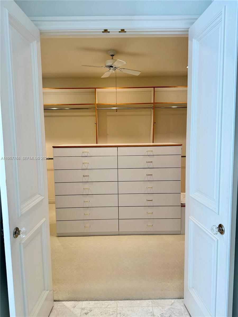 BAYSHORE VILLAS - Residential