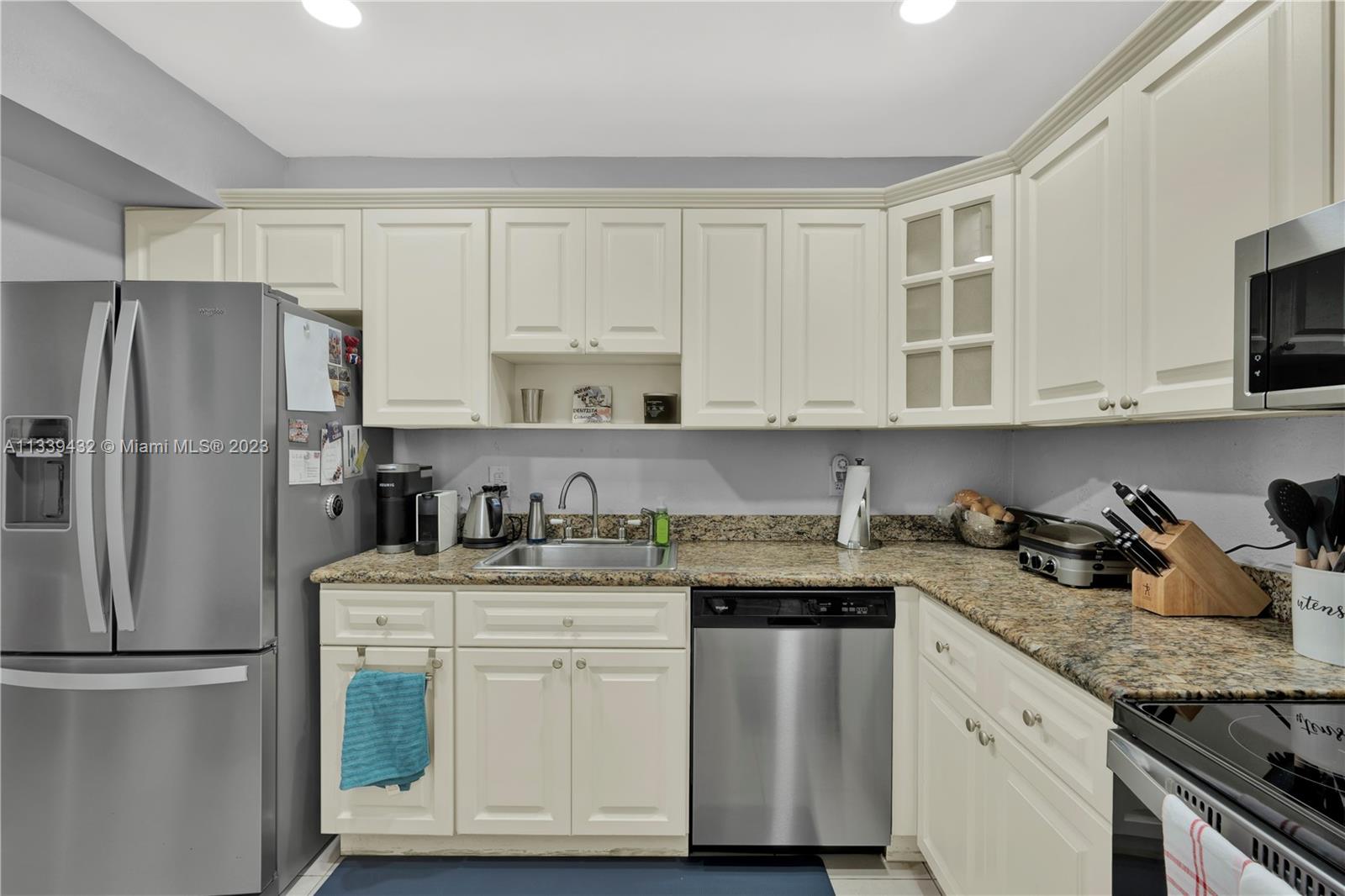 Photo 9 of 21 of 7825 Miller Dr C112 condo