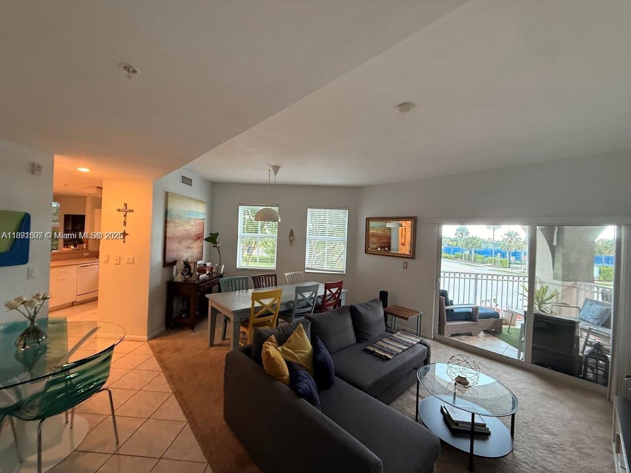 PROMENADE SHORES AT DORAL - Residential