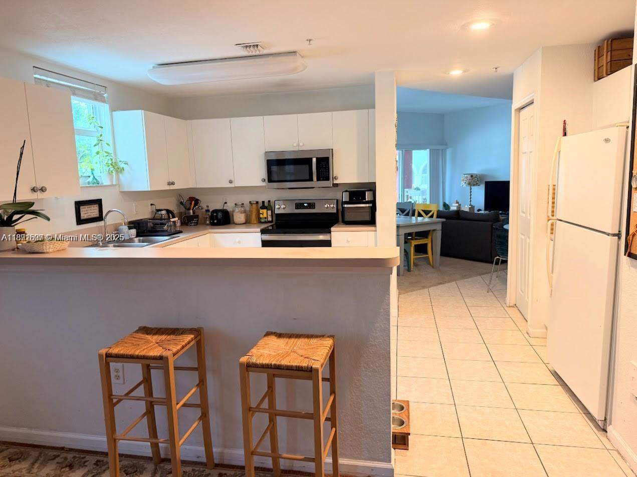PROMENADE SHORES AT DORAL - Residential