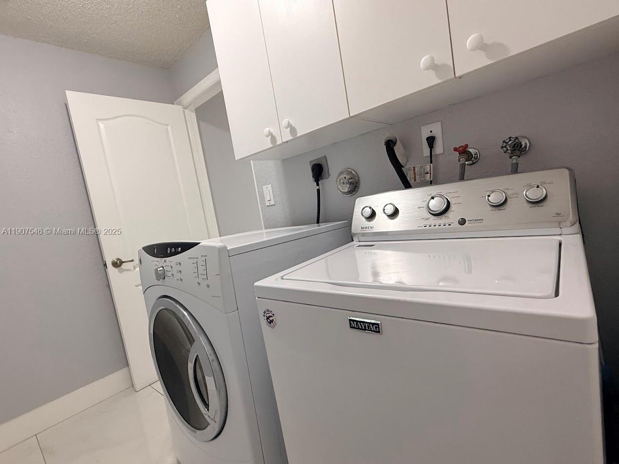 DORAL LANDINGS TOWNHOMES - Residential Lease