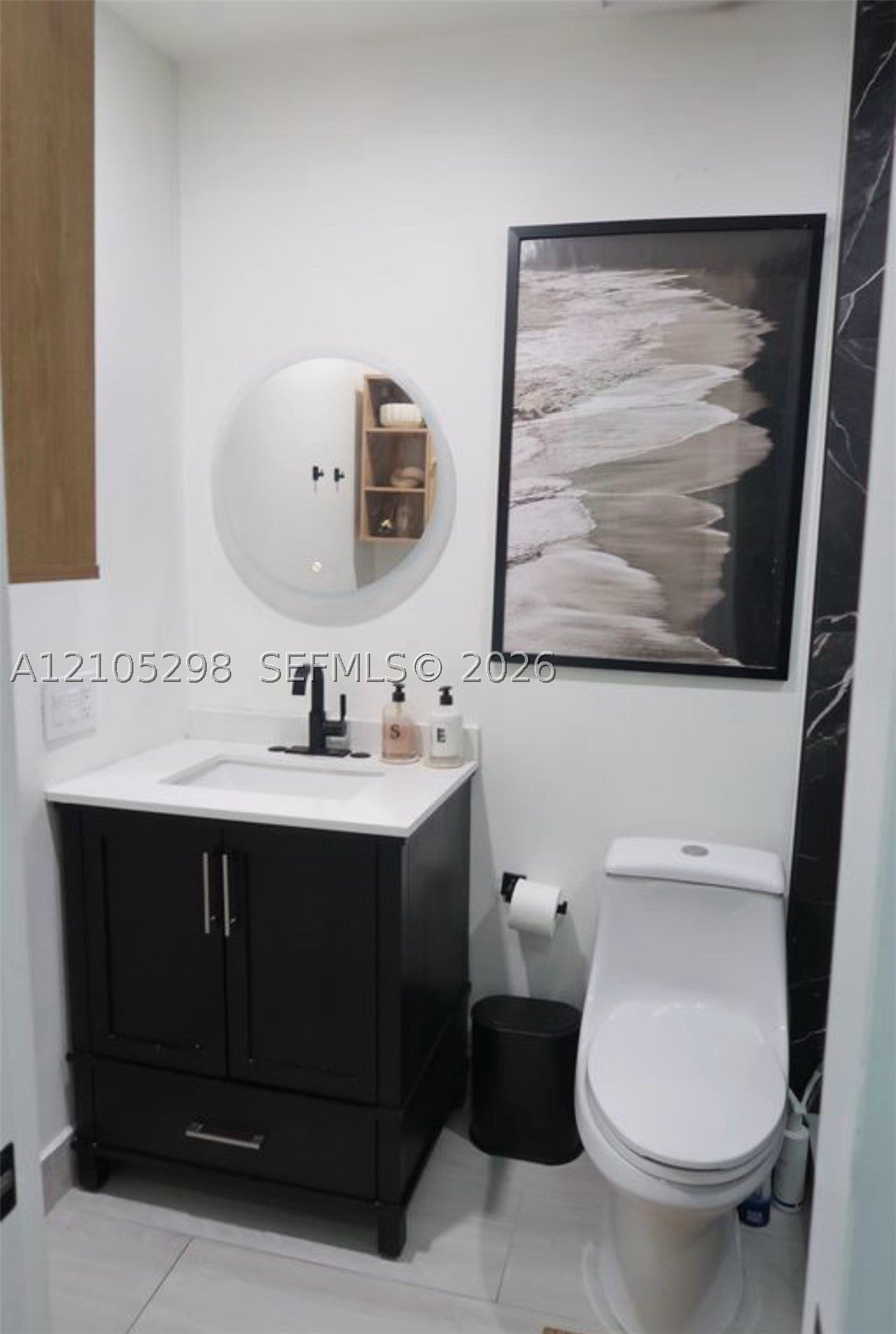 2201 W 52nd St 102