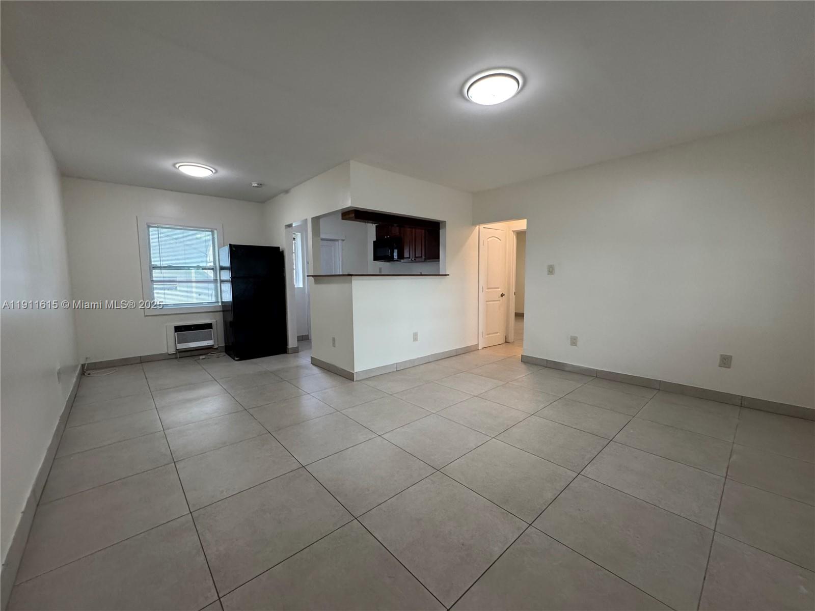 HOLLYWOOD - Residential Lease