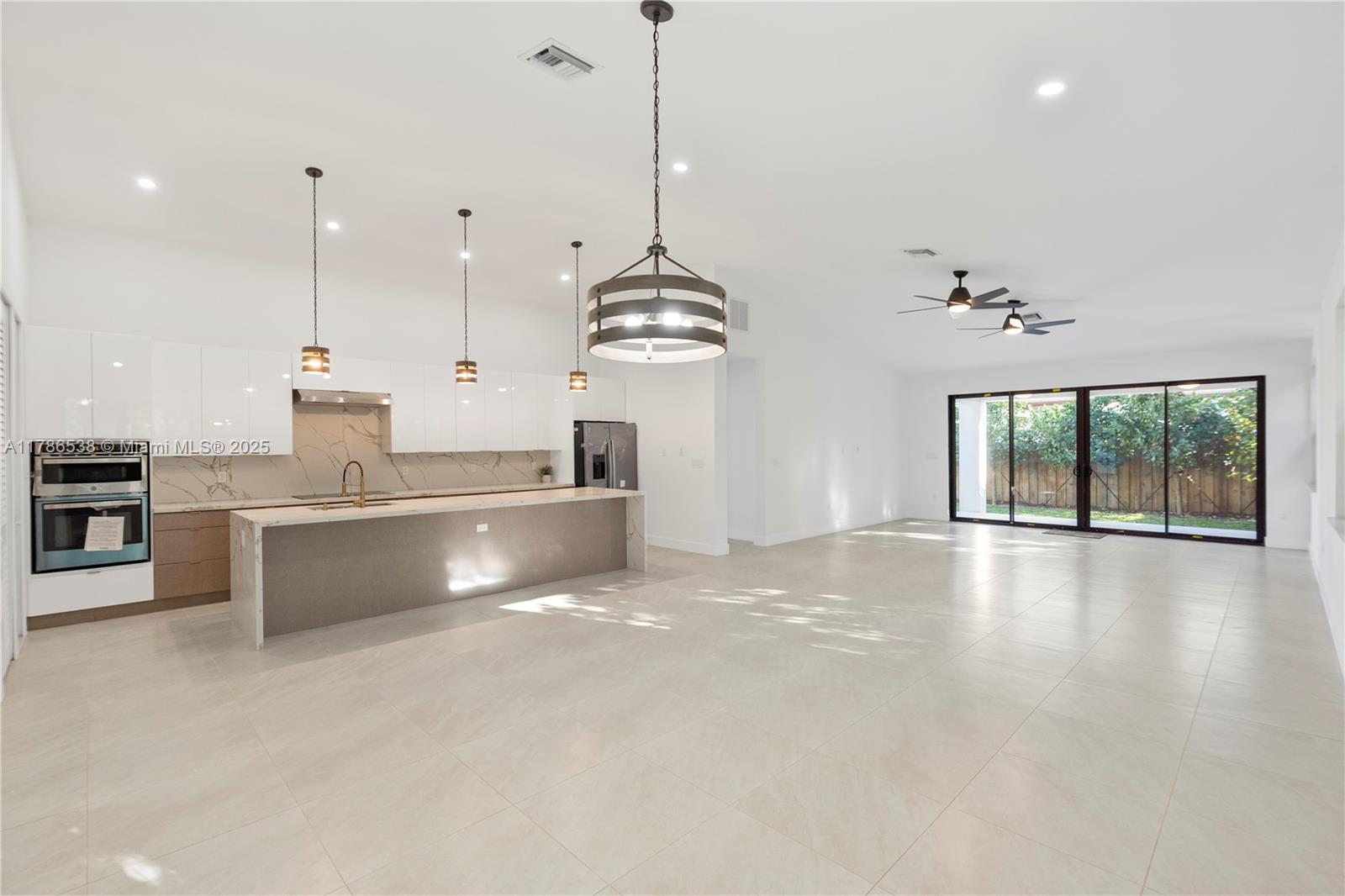 SILVER PINES - Residential