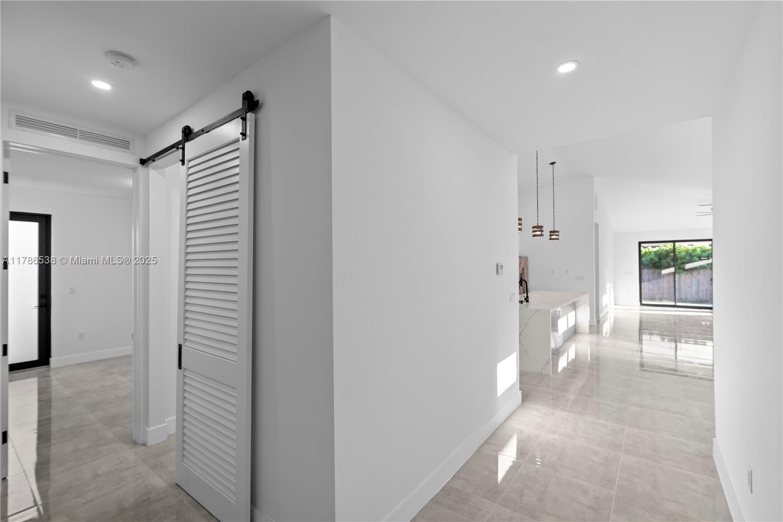 SILVER PINES - Residential