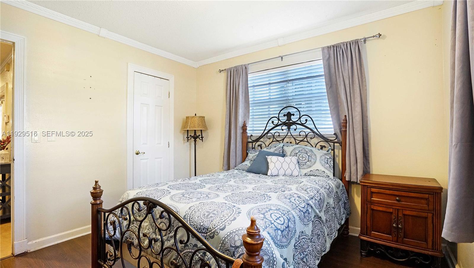 PASADENA LAKES SOUTH - Residential