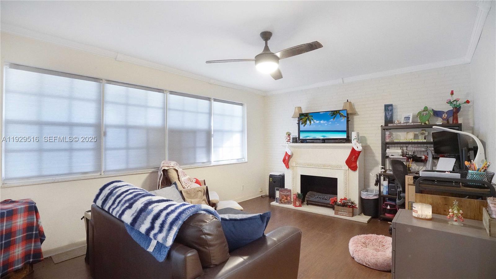 PASADENA LAKES SOUTH - Residential