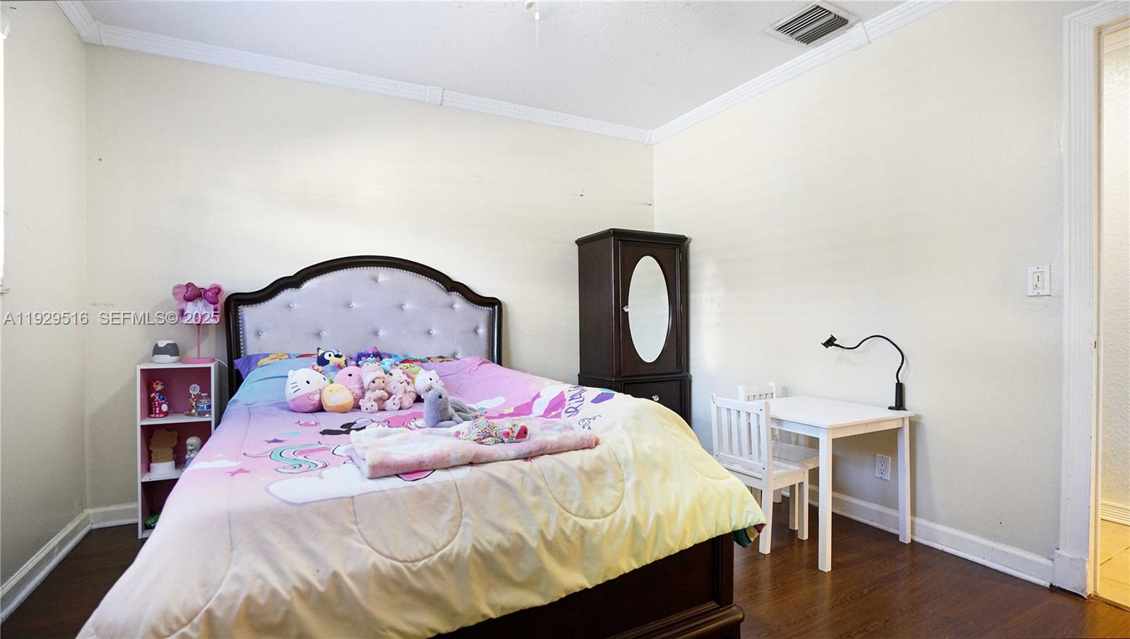 PASADENA LAKES SOUTH - Residential