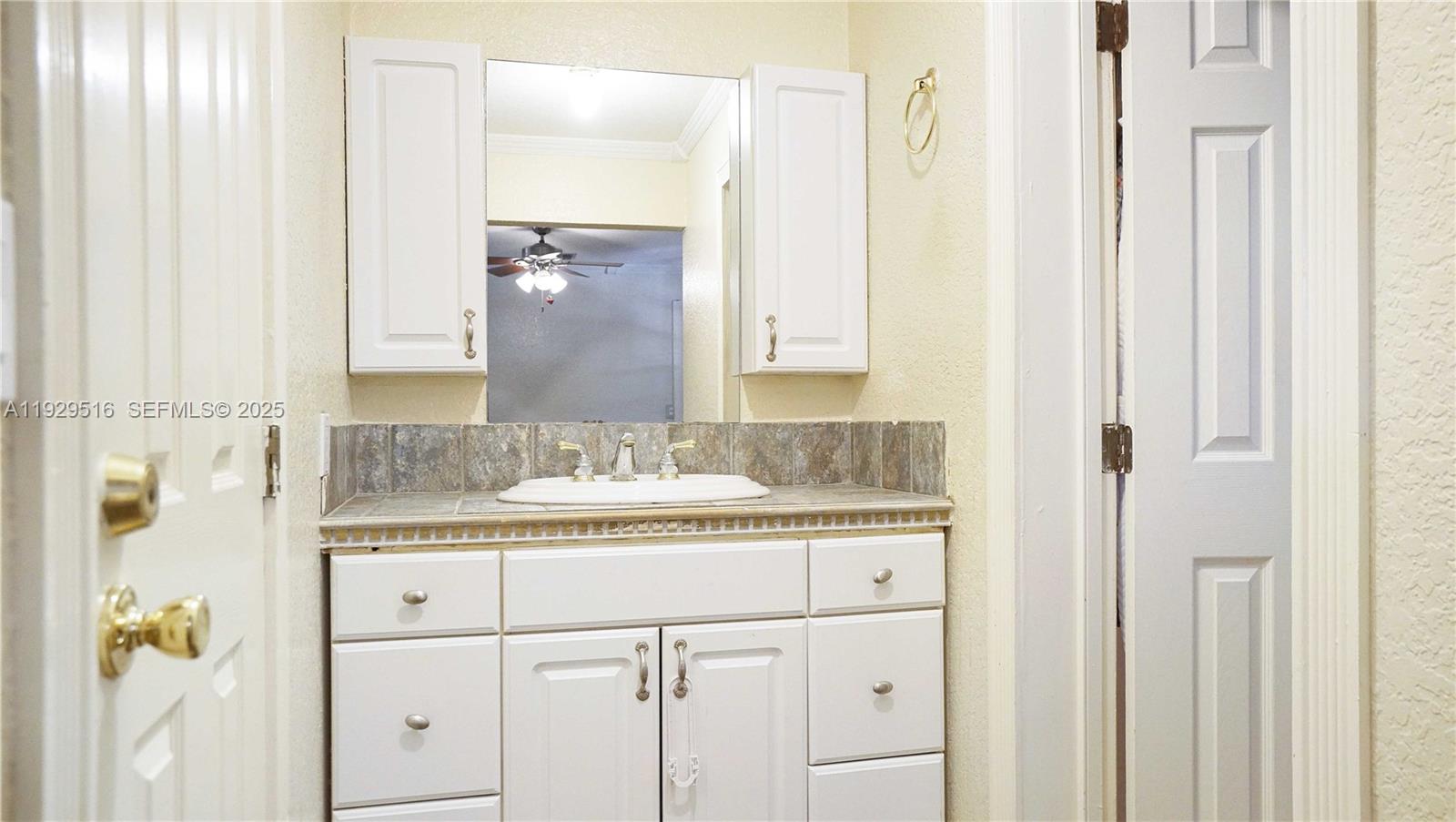 PASADENA LAKES SOUTH - Residential