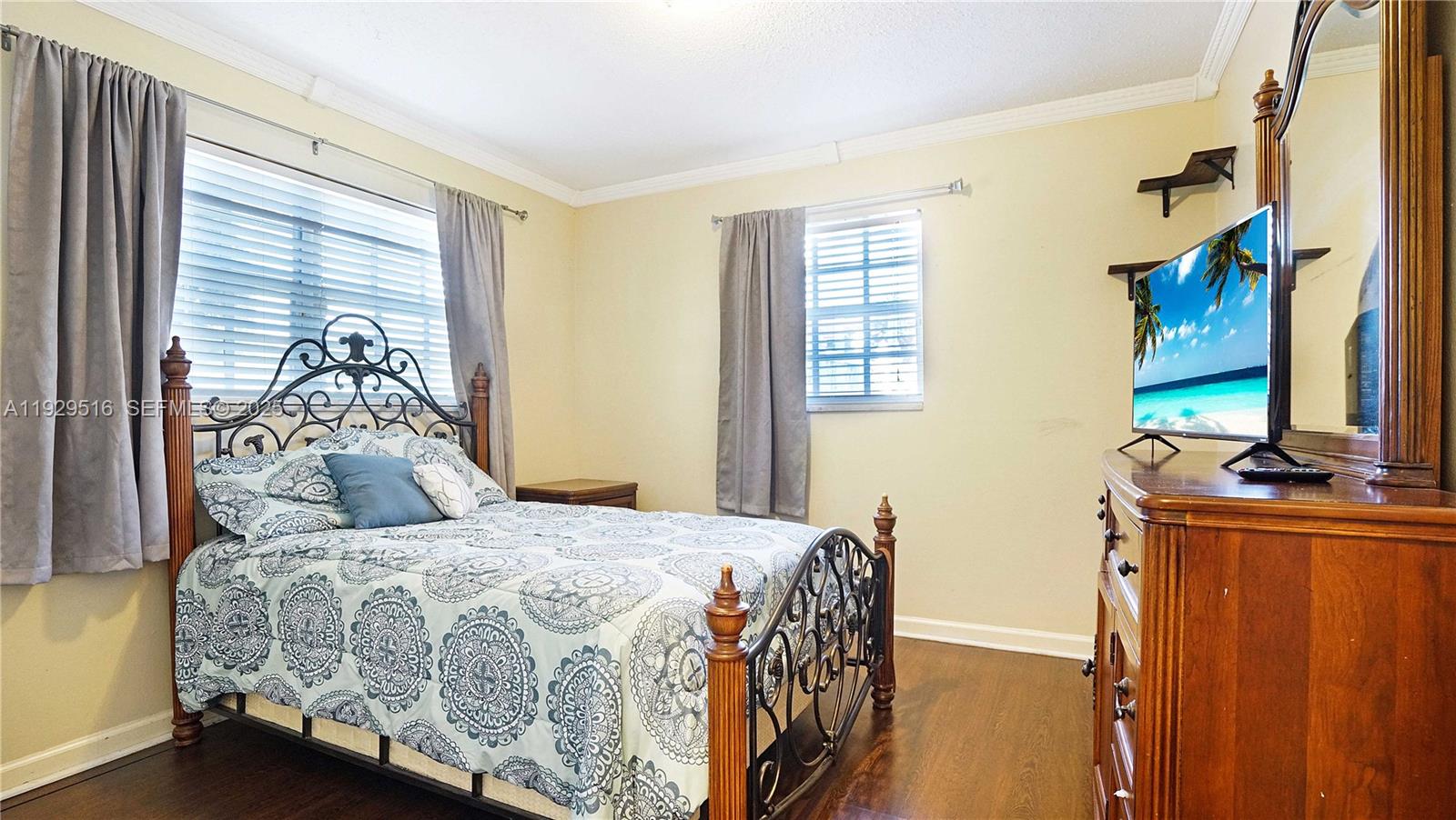 PASADENA LAKES SOUTH - Residential