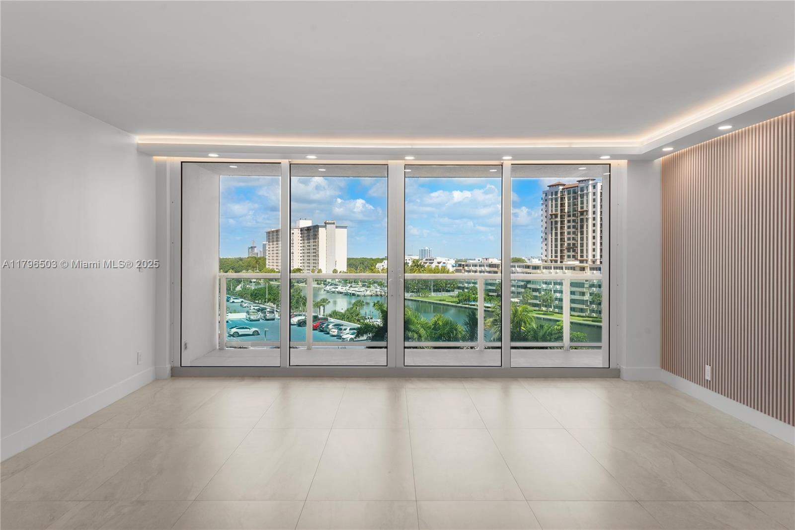 100 Bayview Dr 604
