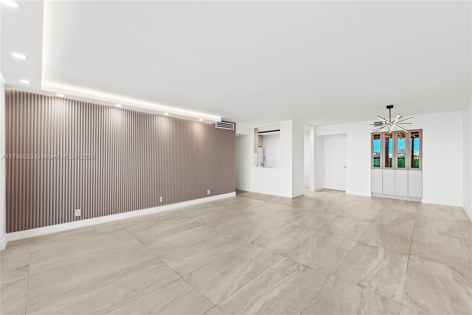 ARLEN HOUSE EAST CONDO - Residential