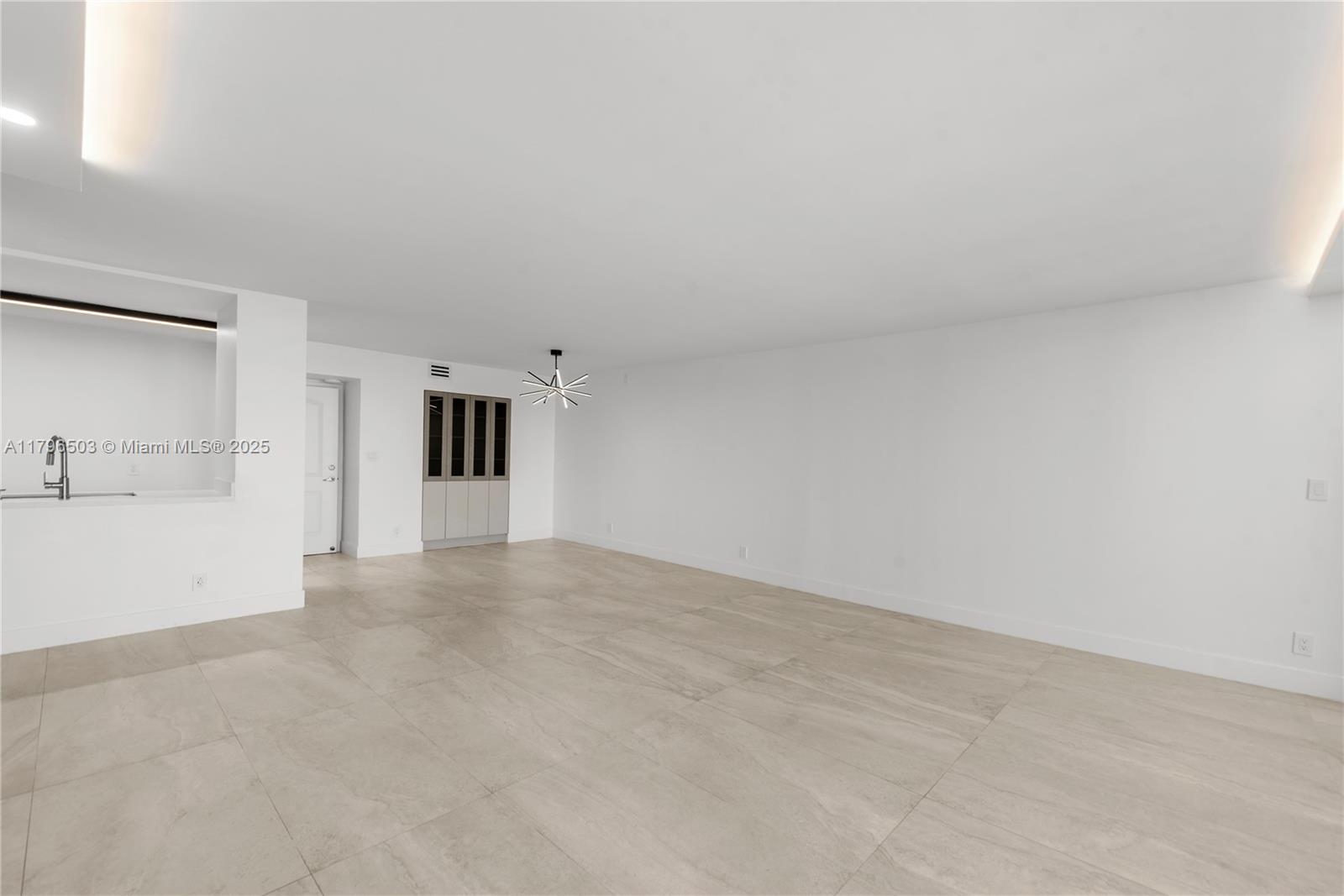 ARLEN HOUSE EAST CONDO - Residential