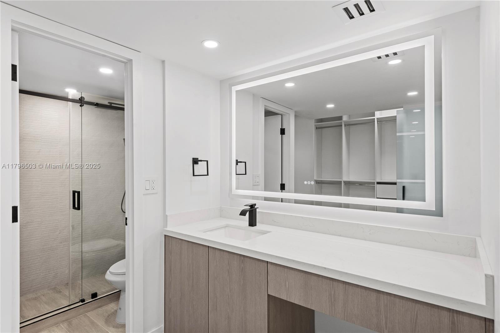 ARLEN HOUSE EAST CONDO - Residential