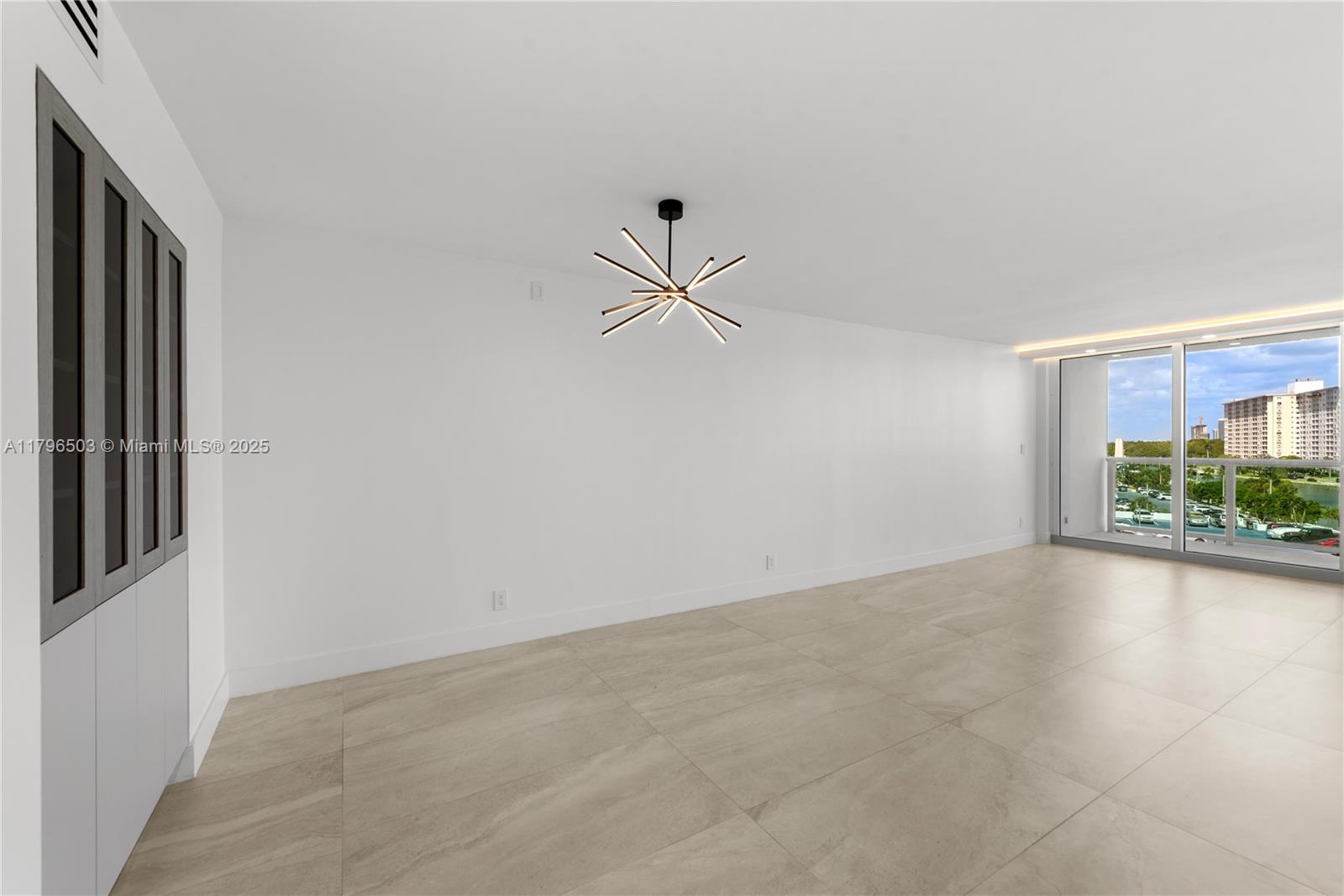 ARLEN HOUSE EAST CONDO - Residential