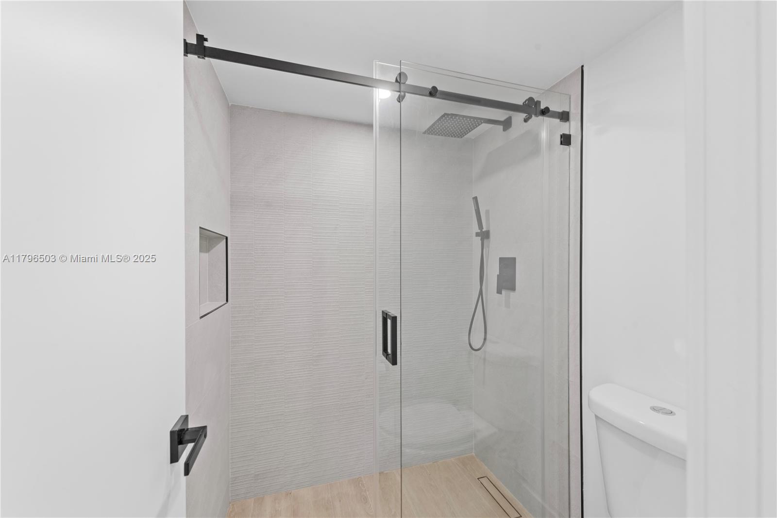 ARLEN HOUSE EAST CONDO - Residential