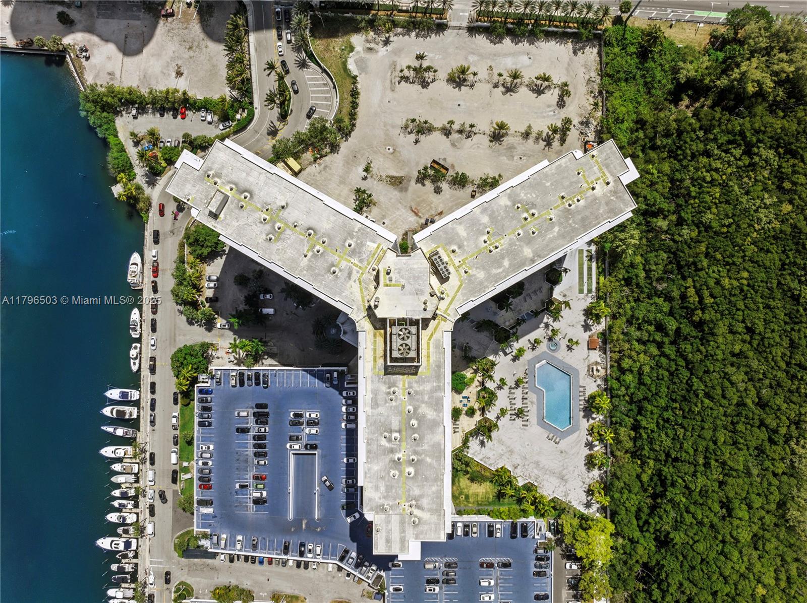 ARLEN HOUSE EAST CONDO - Residential