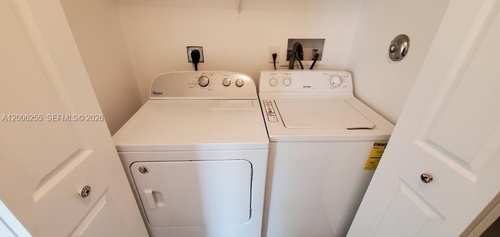 PEMBROKE ISLES 1 - Residential Lease
