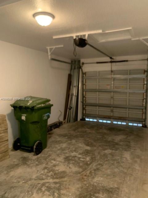 PEMBROKE ISLES 1 - Residential Lease