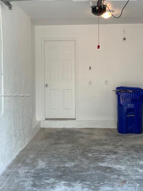 PEMBROKE ISLES 1 - Residential Lease