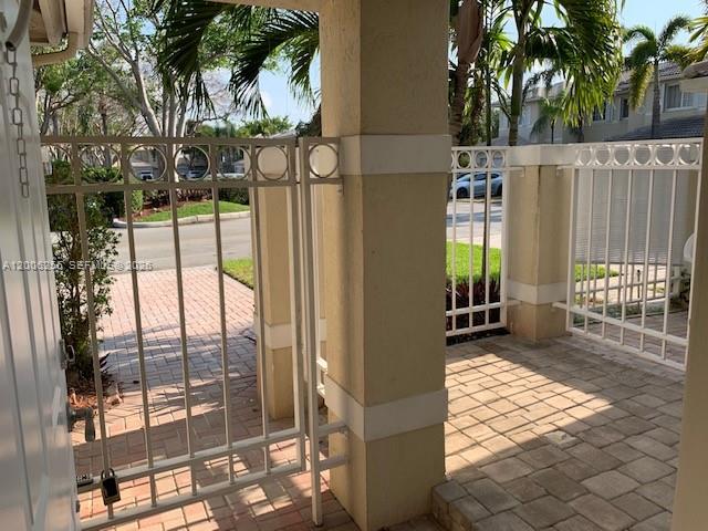 PEMBROKE ISLES 1 - Residential Lease