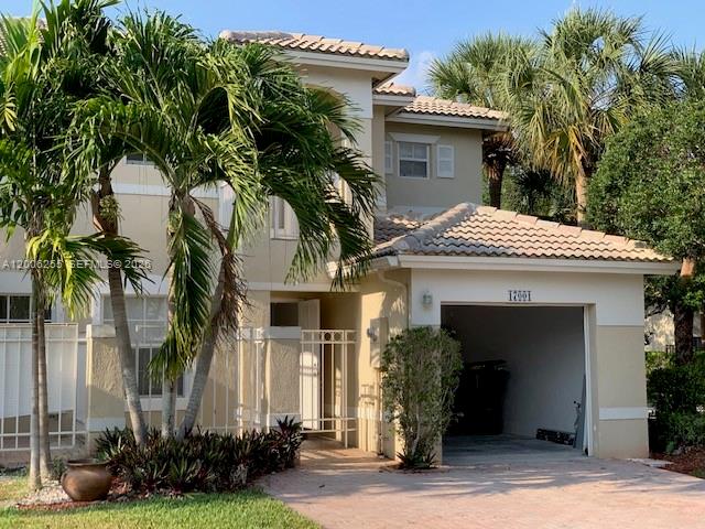 PEMBROKE ISLES 1 - Residential Lease