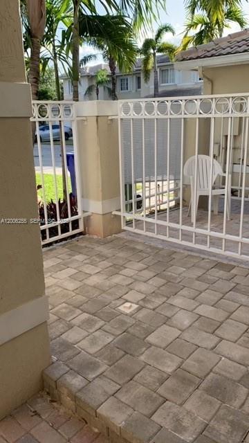 PEMBROKE ISLES 1 - Residential Lease