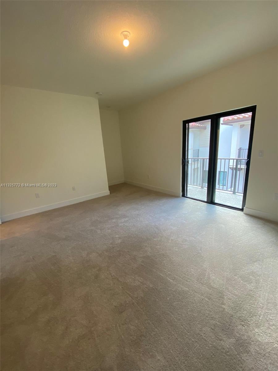 DOWNTOWN DORAL SOUTH PHAS - Residential Lease