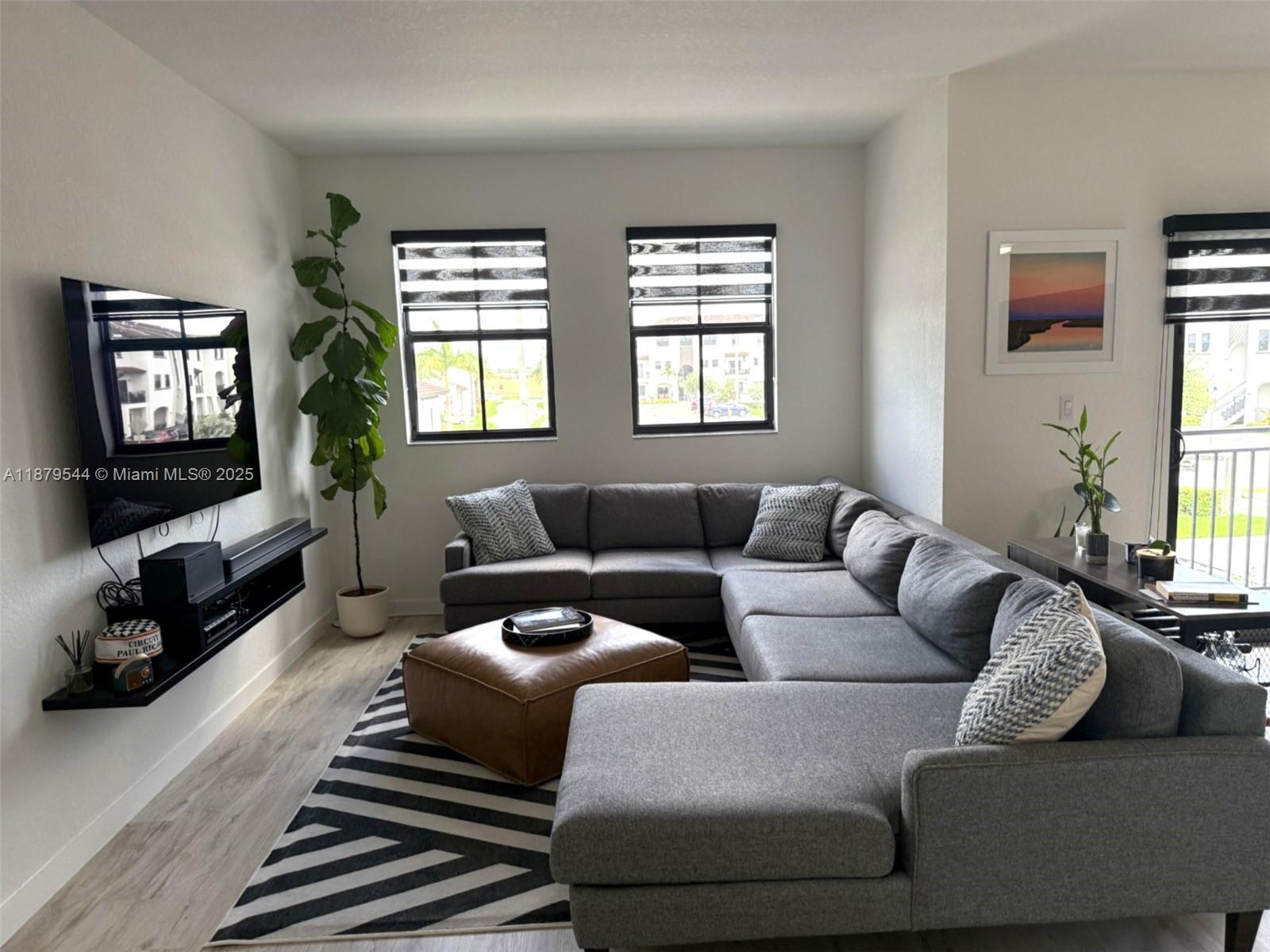 CENTURY PARK SOUTH - Residential Lease