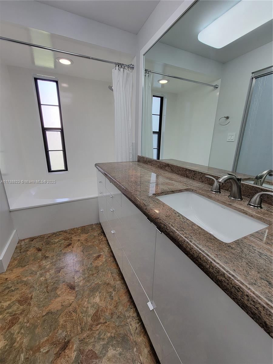 ISLE OF SANDALFOOT CONDO - Residential Lease