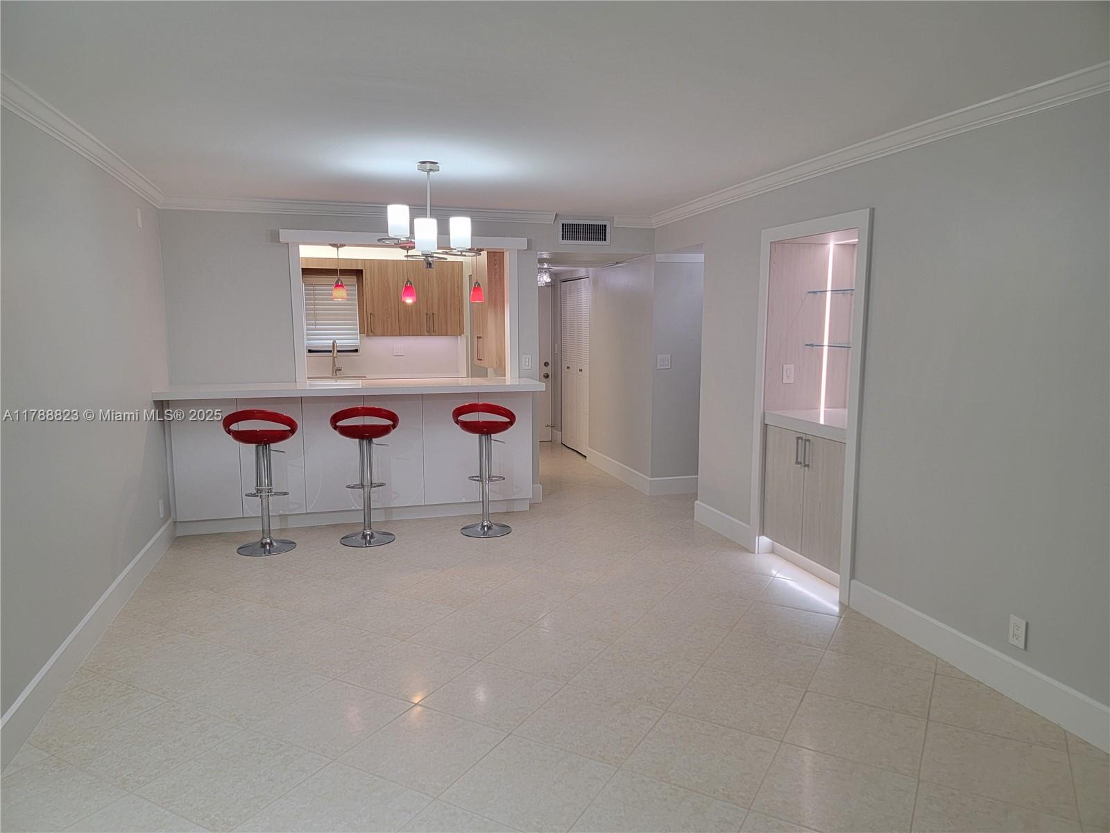 9440 SW 8th St 207