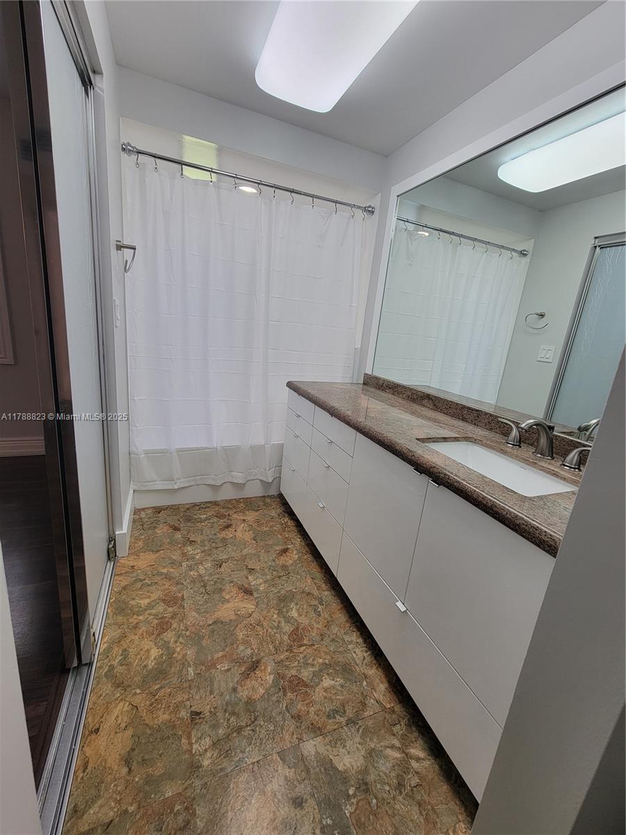 ISLE OF SANDALFOOT CONDO - Residential Lease
