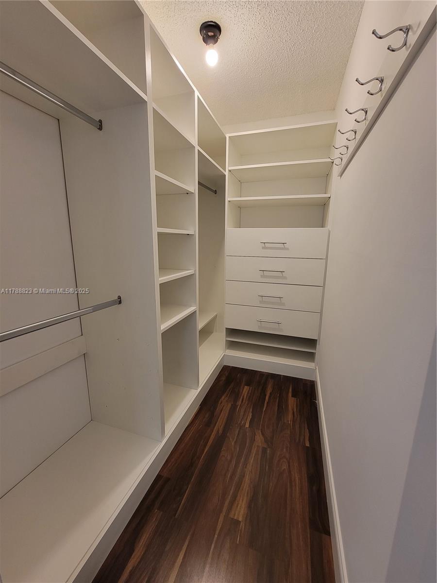ISLE OF SANDALFOOT CONDO - Residential Lease