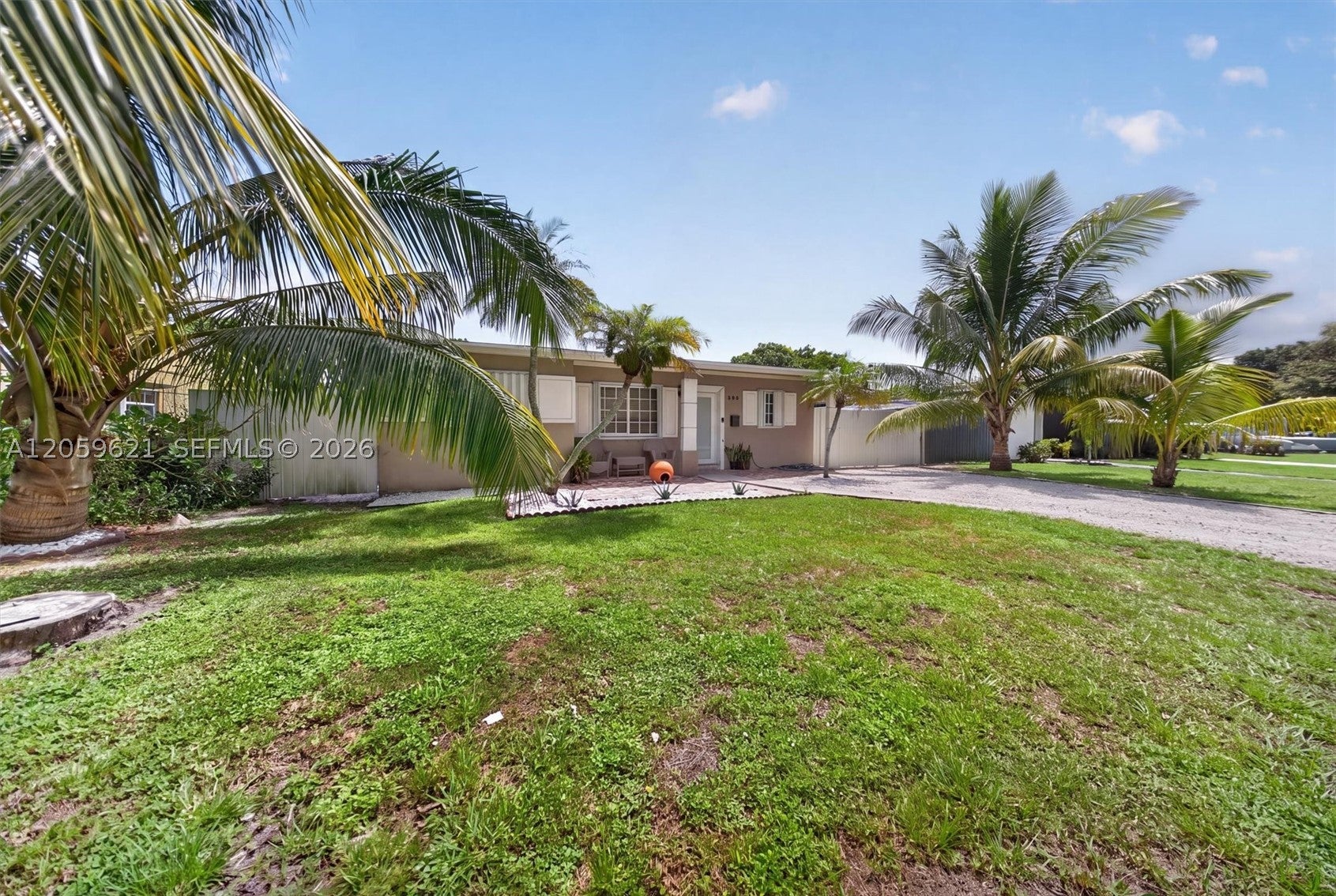 6404 Grant Ct, Hollywood FL 33024
