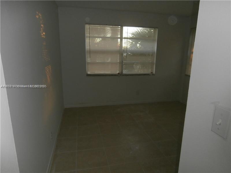 95 NE 41st St O230