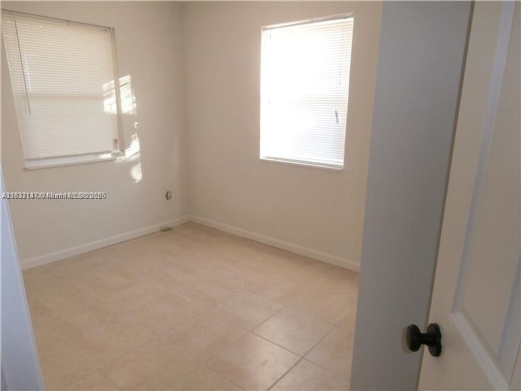 Photo of 95 NE 41st St #O230, Oakland Park, FL 33334 (MLS # A11833147)