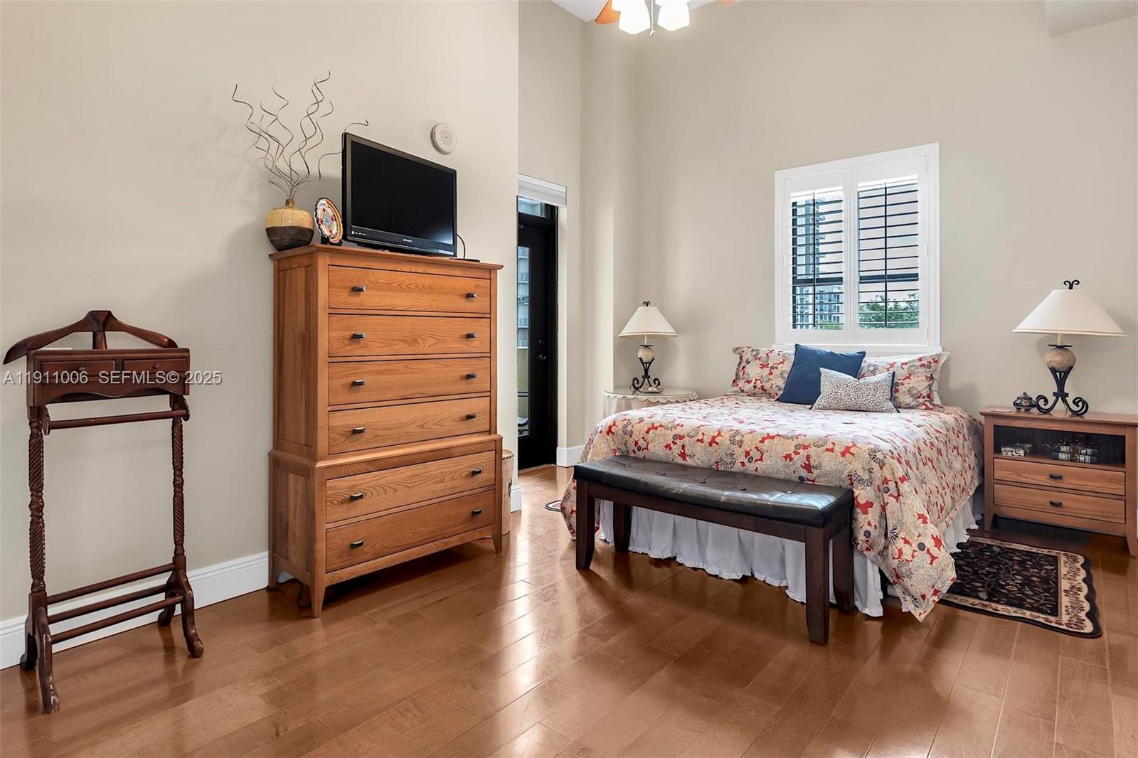 COLONNADE AT DADELAND SE - Residential