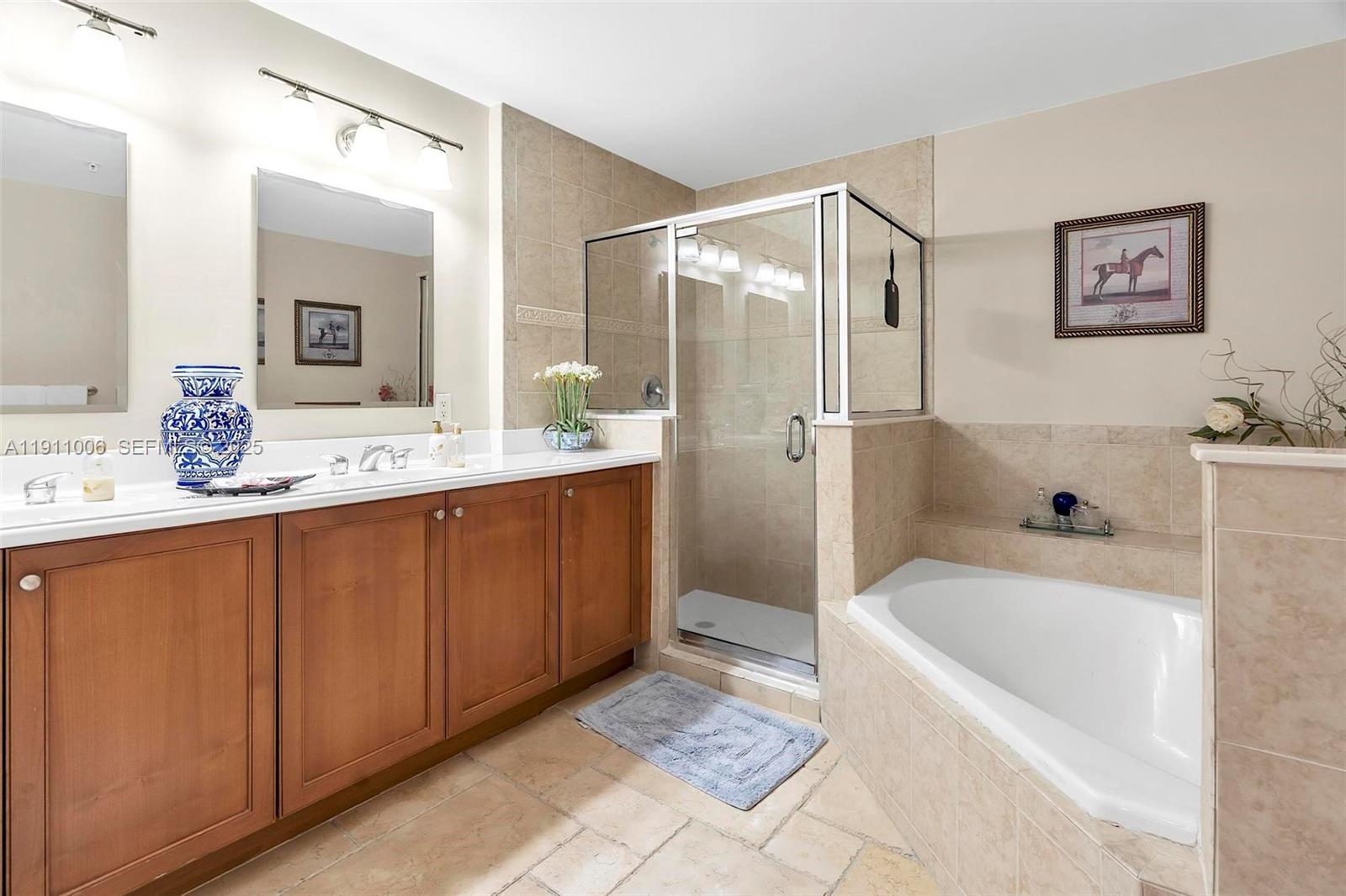 COLONNADE AT DADELAND SE - Residential