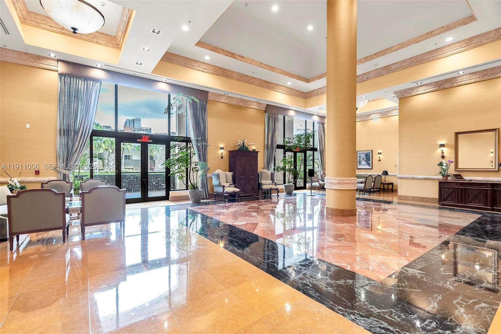 COLONNADE AT DADELAND SE - Residential