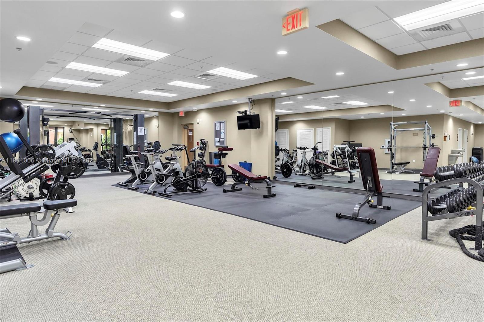 COLONNADE AT DADELAND SE - Residential