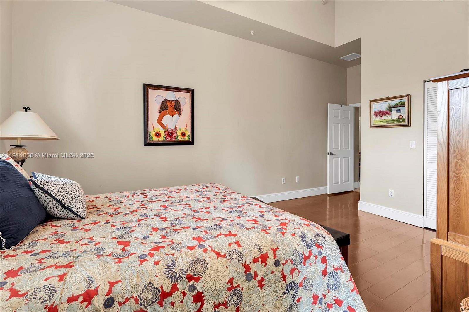 COLONNADE AT DADELAND SE - Residential