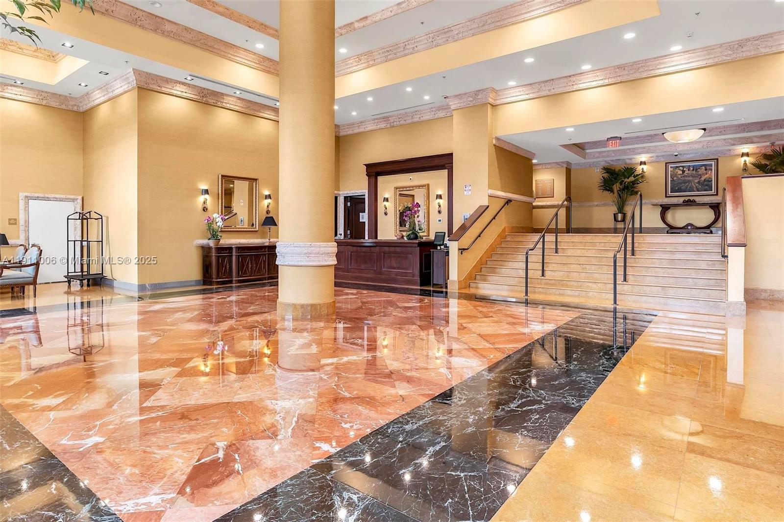 COLONNADE AT DADELAND SE - Residential