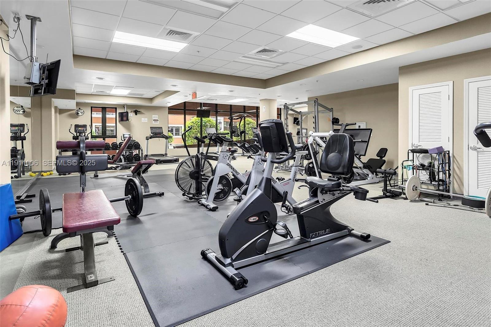 COLONNADE AT DADELAND SE - Residential