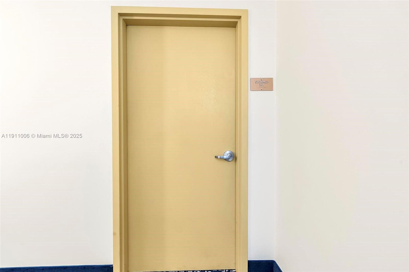 COLONNADE AT DADELAND SE - Residential