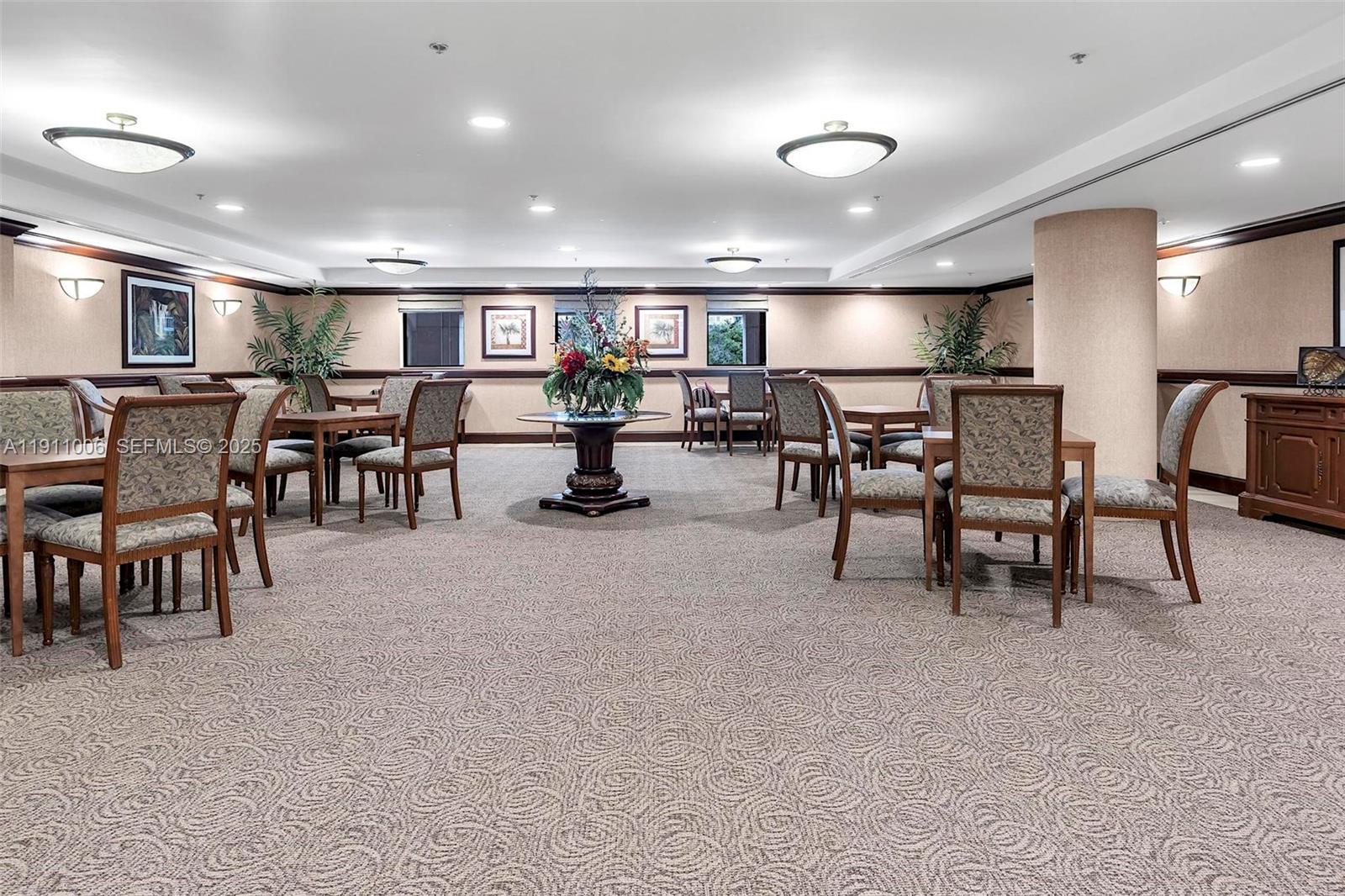 COLONNADE AT DADELAND SE - Residential